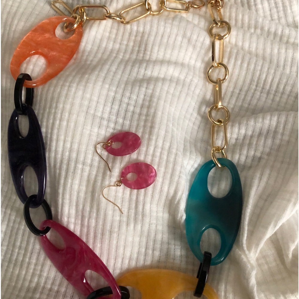 Acrylic necklace and earrings. Bright colors, 12” with 3”extender.